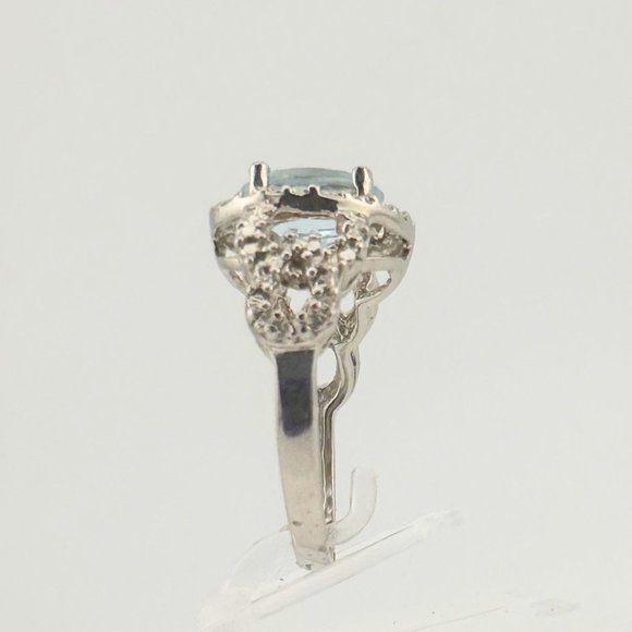 Beautiful Floating Oval Natural Blue Topaz w Textured Detailing / Diamond Accent - Picture 6 of 11